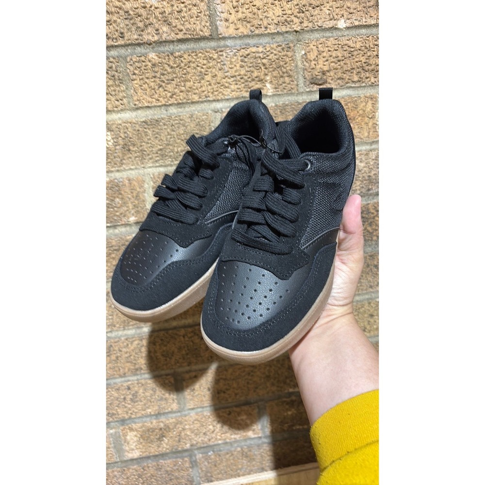 3Y Art Class Boys Jared Skate Sneakers Black Gum Sole Low Top Lace Up